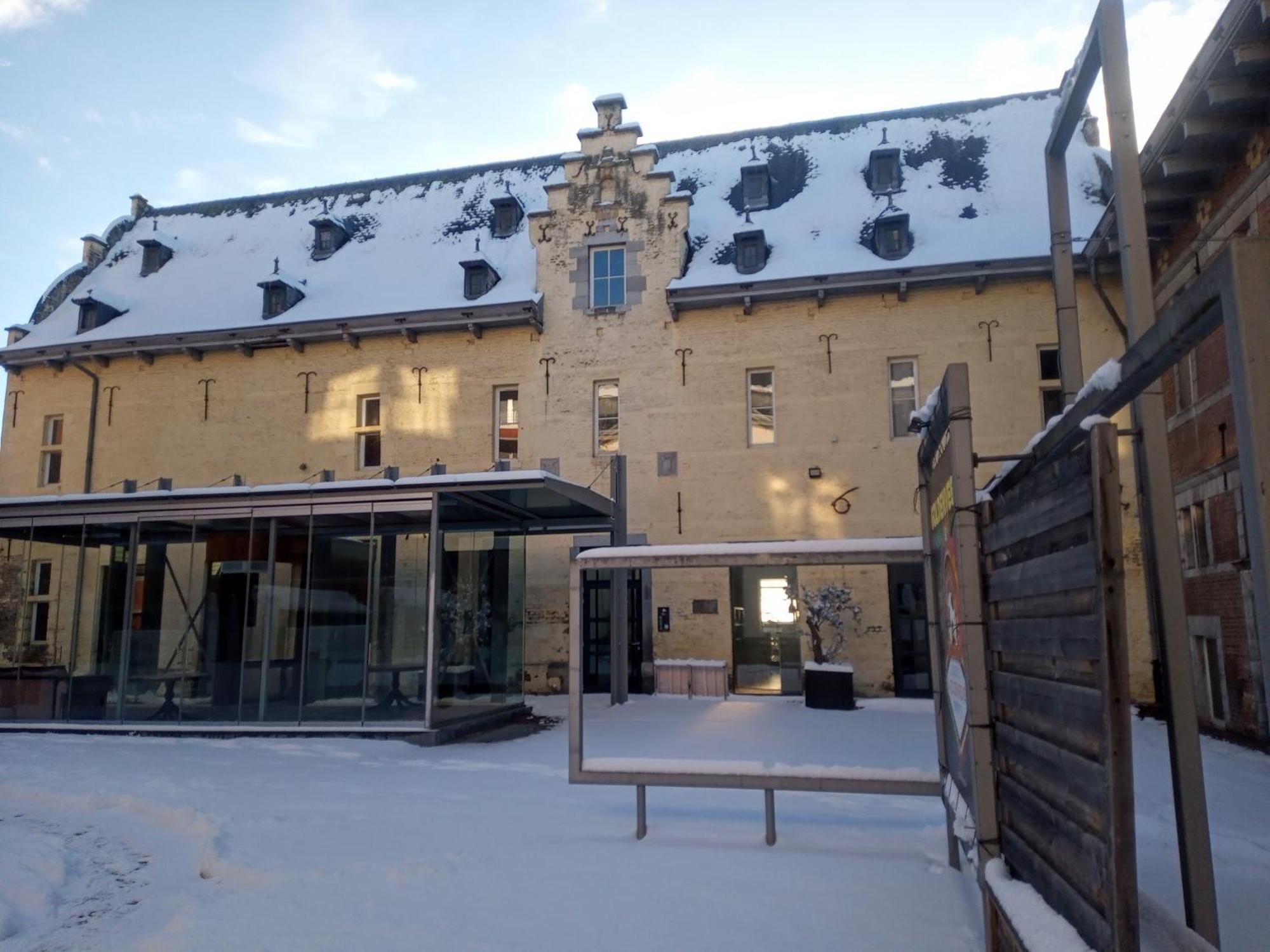 Hotel Kolmojen Sint-Truiden Exteriér fotografie